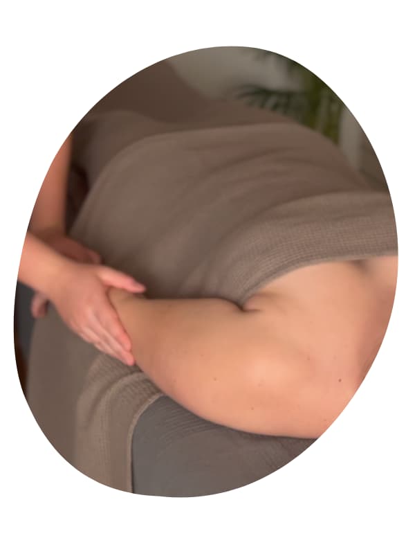 Massage Ayurvédique ventre et bras